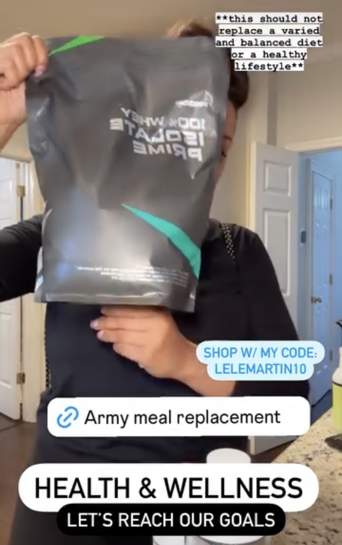 Instagram story of LeLe Martin holding a Prozis whey isolate pouch with an on-screen caveat about balanced diets